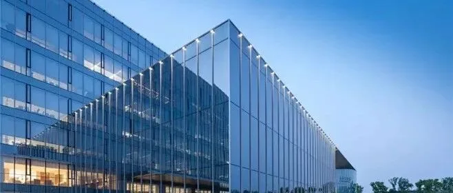 终极目标——“光储直柔”：构建建筑低碳新生态